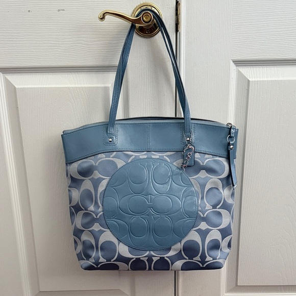 Coach Handbags - Coach Signature Tote